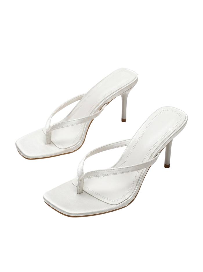 LA CAREZZA White